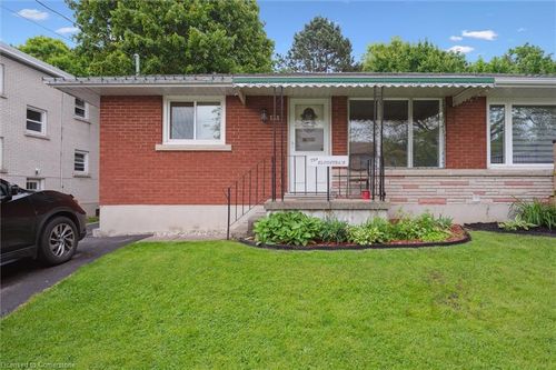 131 Waverley Dr, Guelph, ON, N1E1H1 | Card Image