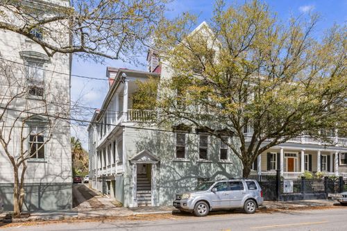 124 Wentworth St, Charleston, SC, 29401-1762 | Card Image