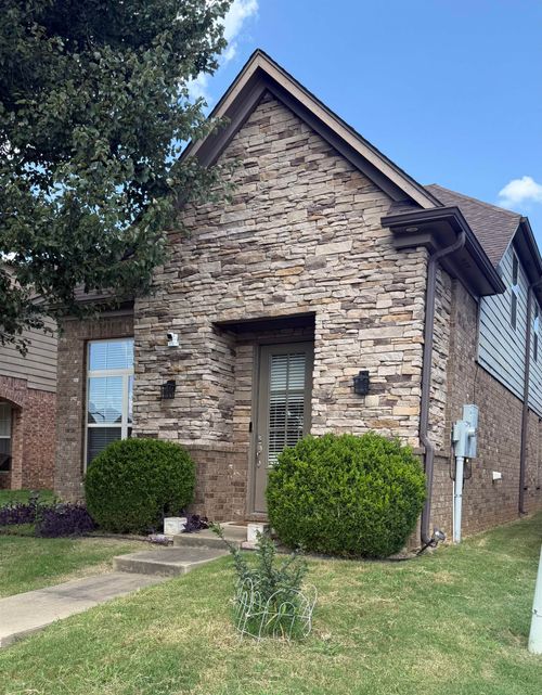 470 Cherokee Cir, Oakland, TN, 38060-5187 | Card Image