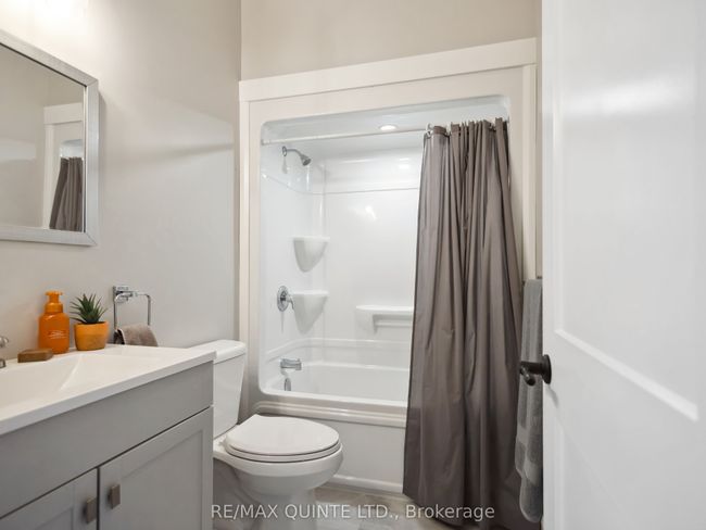 5262 Highway 37, House other with 5 bedrooms, 3 bathrooms and 6 parking in Thomasburg ON | Image 28
