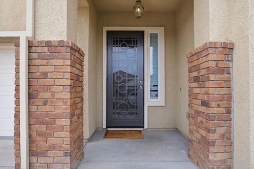 1527 Phlox Drive, Patterson, CA, 95363 | Card Image