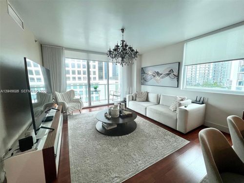 1410-500 Brickell Ave, Miami, FL, 33131-2576 | Card Image