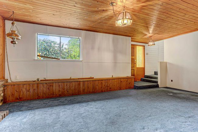 11735 210 St, House other with 5 bedrooms, 2 bathrooms and 4 parking in Maple Ridge BC | Image 21