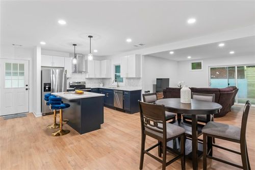 2200 Beecher Cir Sw, Atlanta, GA, 30311-2504 | Card Image