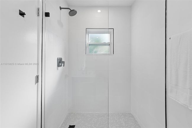 APT-2 - 921 Ne 16 Th Ter, Condo with 2 bedrooms, 2 bathrooms and null parking in Fort Lauderdale FL | Image 18
