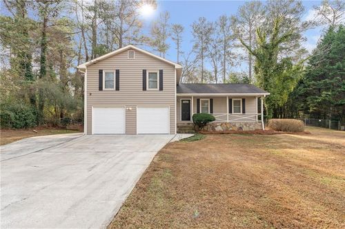 7562 Asbury Manor Dr, lithonia, GA, 30058-5911 | Card Image