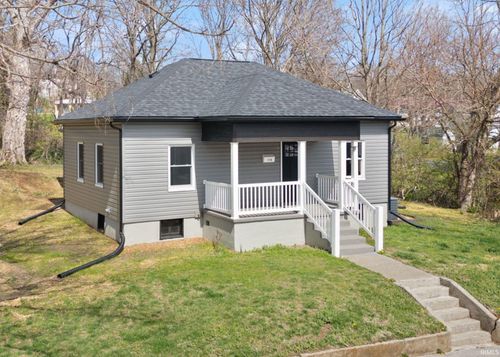 118 W Thornton St, Paoli, IN, 47454-1458 | Card Image