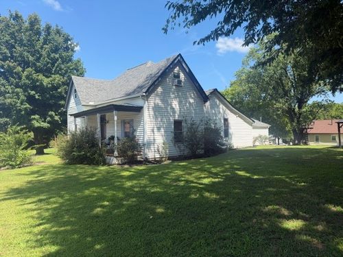 500 5th Ave E, Springfield, TN, 37172-2519 | Card Image