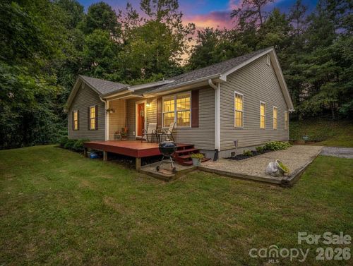 18 Buckle Rdg, Weaverville, NC, 28787-7334 | Card Image