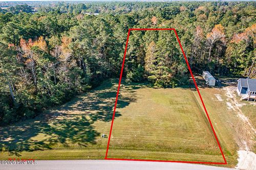 205 Long Creek Dr, Havelock, NC, 28532-8681 | Card Image