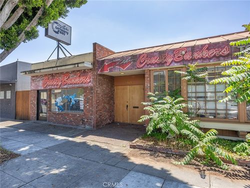 4710 W Magnolia Blvd, Burbank, CA, 91505-2732 | Card Image
