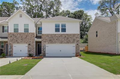 467 Payne Drive, Townhouse with 3 bedrooms, 2 bathrooms and null parking in Mcdonough GA | Image 3