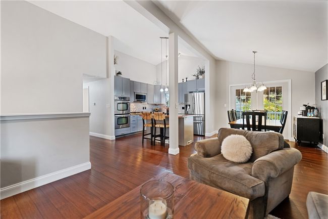 141 Terrace Ct, House other with 3 bedrooms, 3 bathrooms and 2 parking in Trafford PA | Image 11