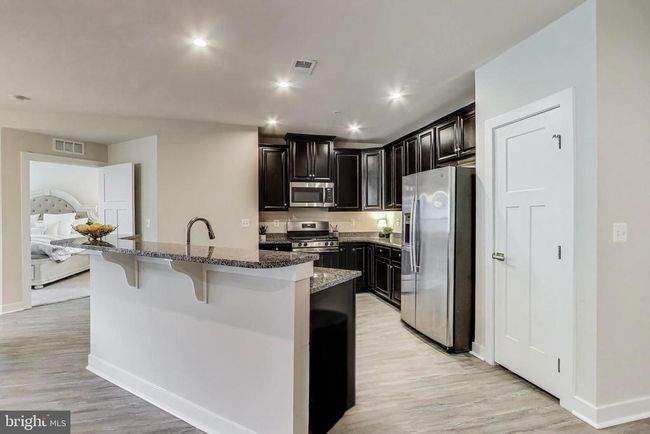 E - 10020 Ruffian Way, Condo with 2 bedrooms, 2 bathrooms and null parking in LAUREL MD | Image 8