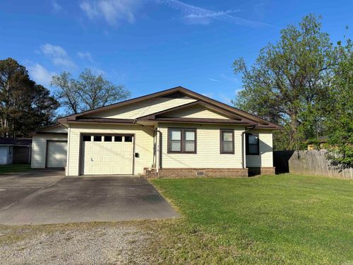 310 E Elm St, Walnut Ridge, AR, 72476-2815 | Card Image