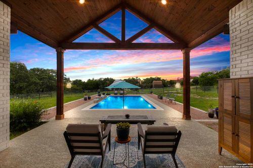 542 Private Road 3702, San Antonio, TX, 78253-6605 | Card Image