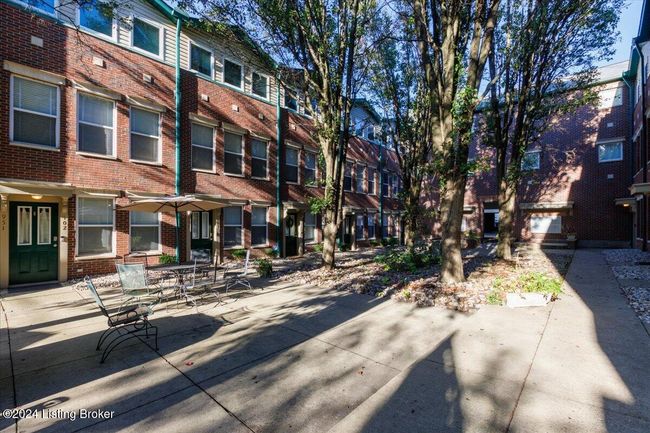 102 - 945 Baxter Ave, Townhouse with 2 bedrooms, 4 bathrooms and null parking in Louisville KY | Image 44