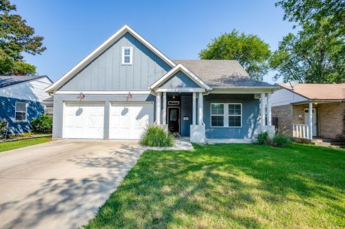 3320 Mission St, Fort Worth, TX, 76109-3047 | Card Image