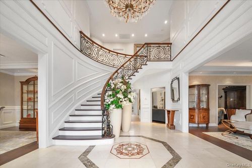 6 Westmoreland Pl, Little Neck, NY, 11363-1134 | Card Image