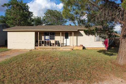 504 N 1st St, Coahoma, TX, 79511-2125 | Card Image