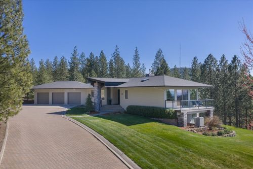 7409 E 44th Ave, Spokane, WA, 99223 | Card Image