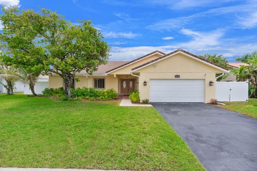 21111 Escondido Way, Boca Raton, FL, 33433 | Card Image