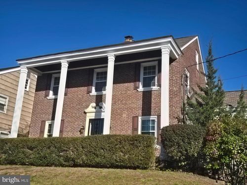 10 Morningside Dr, Trenton, NJ, 08618-5025 | Card Image