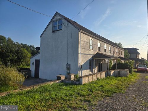 1008 Reading Ave, BOYERTOWN, PA, 19512-8489 | Card Image