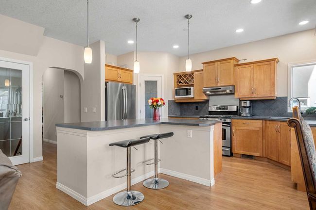 16 Shawbrooke Pk Sw, House other with 4 bedrooms, 4 bathrooms and 4 parking in Calgary AB | Image 10