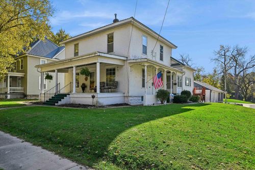 102 Se 4th Avenue, Waverly, IA, 50677 | Card Image