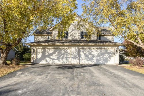 w1126-W1124 Marietta Avenue, Ixonia, WI, 53036 | Card Image