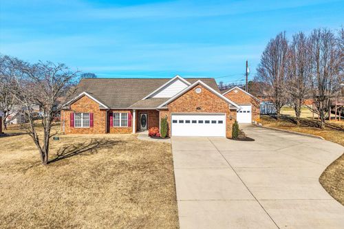 405 Dawnridge Dr, Vinton, VA, 24179-1921 | Card Image