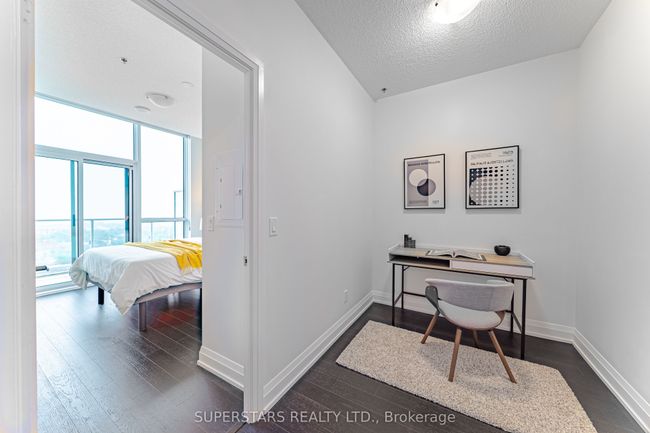 8 - 65 Speers Rd, Condo with 2 bedrooms, 1 bathrooms and null parking in Oakville ON | Image 11