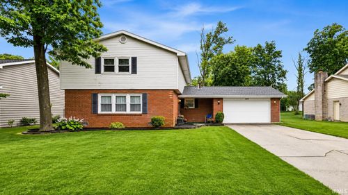 2609 W Riggin Rd, Muncie, IN, 47304-1020 | Card Image