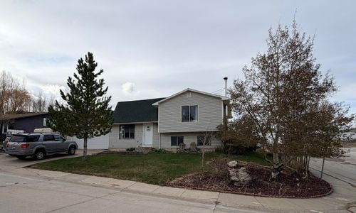 1901 Dell Rio Dr, Kemmerer, WY, 83101-4209 | Card Image