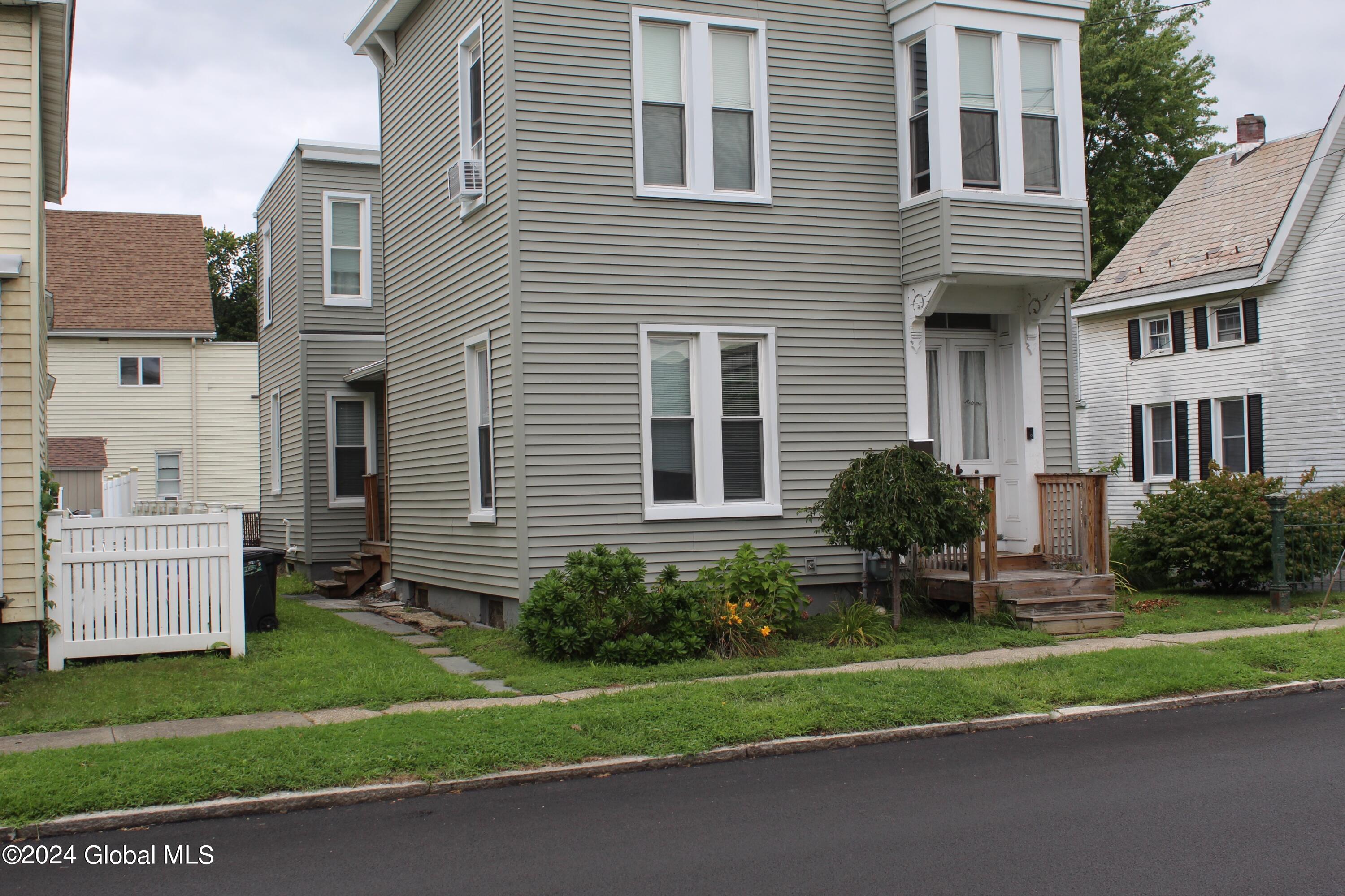 6th St, Waterford, NY 12188