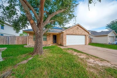 24102 Lazy Kay Lane, House other with 3 bedrooms, 2 bathrooms and null parking in Hockley TX | Image 2