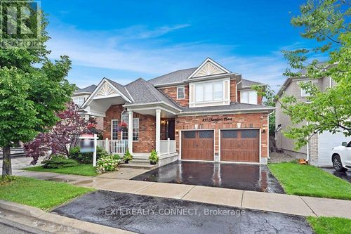 835 Chambers Pl, Milton, ON, L9T6A5 | Card Image