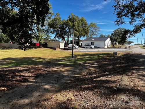 30 W Anson St, Peachland, NC, 28133-8272 | Card Image