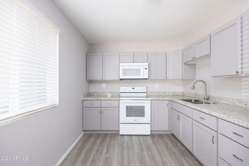 12-15605 N 29th St, Phoenix, AZ, 85032-7950 | Card Image