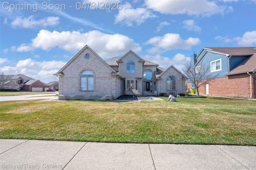 56175 Saint Andrews Dr, Macomb, MI, 48042-1150 | Card Image