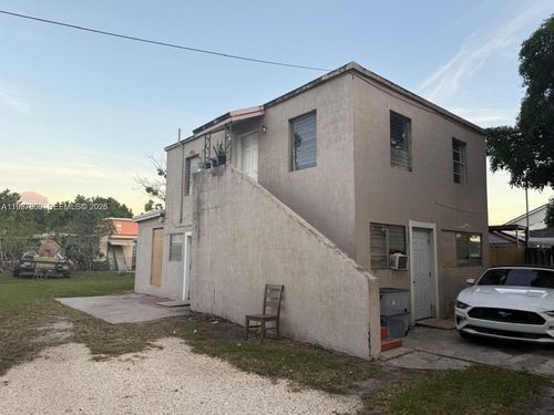3090 Nw 33rd St, Miami, FL, 33142-5865 | Card Image