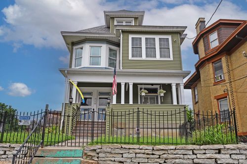 344 Helen St, Cincinnati, OH, 45219-3132 | Card Image