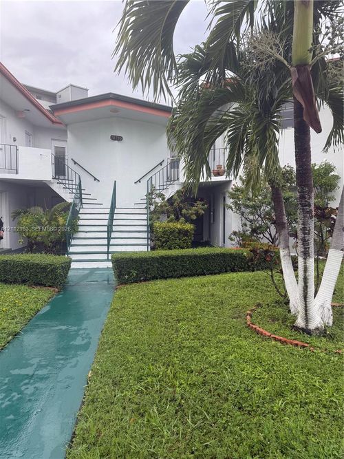 151-18750 Ne 18th Ave, Miami, FL, 33179-4233 | Card Image