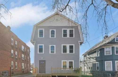 213 Westland St, Hartford, CT, 06112-2036 | Card Image