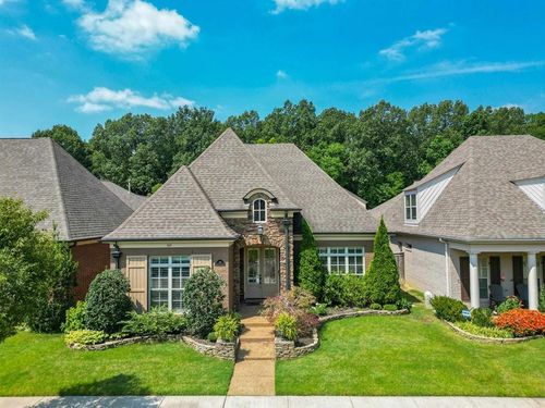 389 Tarren Mill Cir W, Collierville, TN, 38017-7189 | Card Image