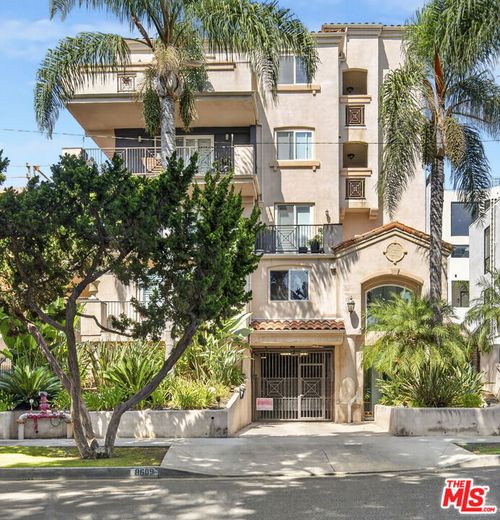 h-8609 W West Knoll Drive, West Hollywood, CA, 90069 | Card Image