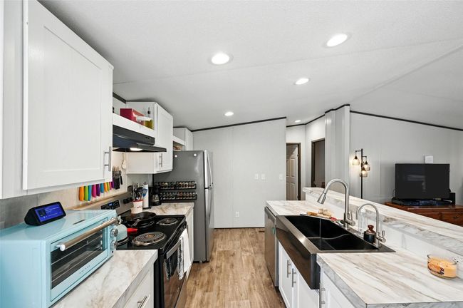 301 Eagle Pkwy, House other with 3 bedrooms, 2 bathrooms and null parking in Mabank TX | Image 12
