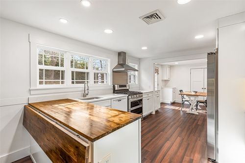 45 Bonnie Brook Dr, Cumberland, RI, 02864-2903 | Card Image