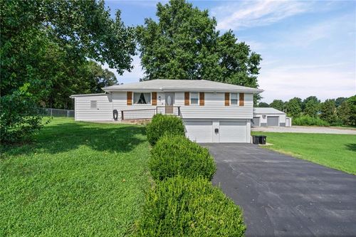 14960 Todd Creek Rd, Platte City, MO, 64079-9103 | Card Image